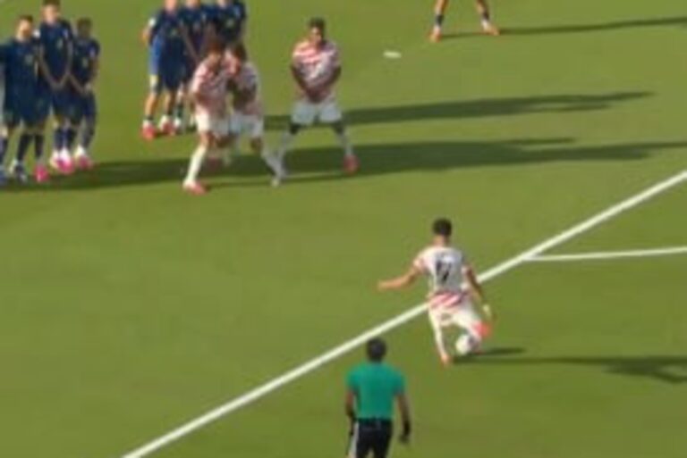 Cudowny gol na MŚ! Prosto z rzutu wolnego [WIDEO]