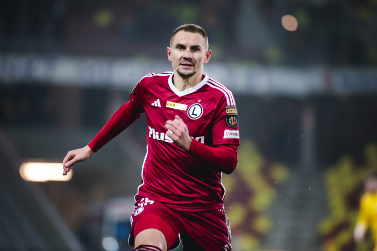2023.12.06 Kielce
Pilka nozna Fortuna Puchar Polski 2023/2024
Korona Kielce - Legia Warszawa
N/z Artur Jedrzejczyk
Foto Marta Badowska / PressFocus

2023.12.06 Kielce
Football Fortuna Polish Cup 2023/2024
Artur Jedrzejczyk
Credit: Marta Badowska / PressFocus