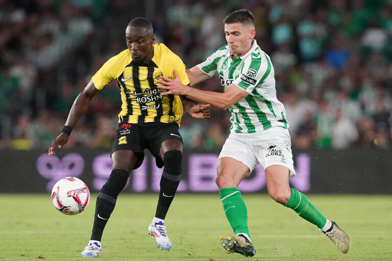 Real Betis Balompie's Romain Perraud (r) and Al-Ittihad's Moussa Diaby  during friendly match. August 3,2024. (Photo by Acero/Alter Photos/Sipa USA)
2024.08.03 Sewilla
pilka nozna sparing mecz towarzyski
Betis Sewilla - Al-Ittihad
Foto AceroAlter Photos/SIPA USA/PressFocus

!!! POLAND ONLY !!!