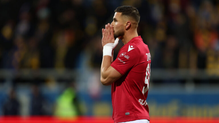 2025.02.28 Gdynia Pilka Nozna Betclic 1 liga sezon 2024/2025 Mecz Arka Gdynia - Wisla Krakow N/z Lukasz Zwolinski Foto Piotr Matusewicz / PressFocus

2025.02.28 Gdynia
Football Polish first division season 2024/2025
Arka Gdynia - Wisla Krakow
Lukasz Zwolinski
Credit: Piotr Matusewicz / PressFocus