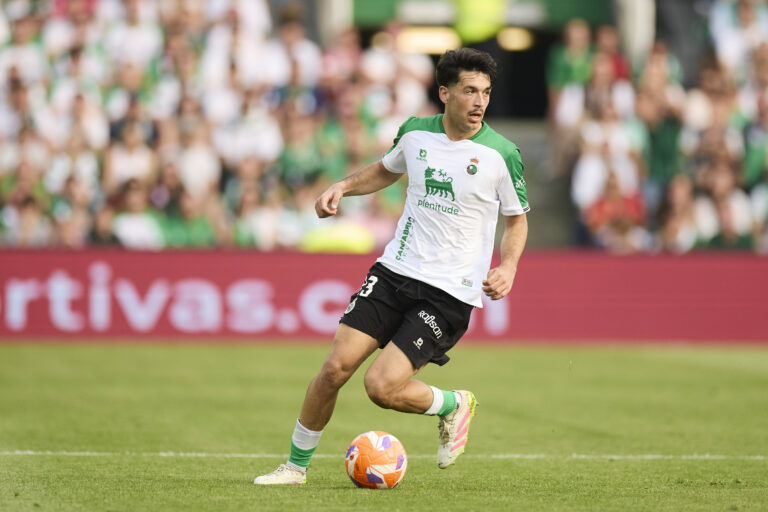 Raing Santander v CD Mirandes - LaLiga Hypermotion 1st Semi Final Play off Victor Meseguer of Real Racing Club de Santander in action during the LaLiga Hypermotion match between Racing Santander and CD Mirandes at Campos de de El Sardinero on June 8, 2025, in Santander, Spain. Santander Campos de Sport de El Sardinero Catalunya Spain RL_RCGvCDM_PF_000137 Copyright: xRicardoxLarreinax
2025.06.08 Santander
pilka nozna , 2. liga hiszpanska , baraze o awans do Primera Division
Raing Santander - CD Mirandes
Foto IMAGO/PressFocus

!!! POLAND ONLY !!!