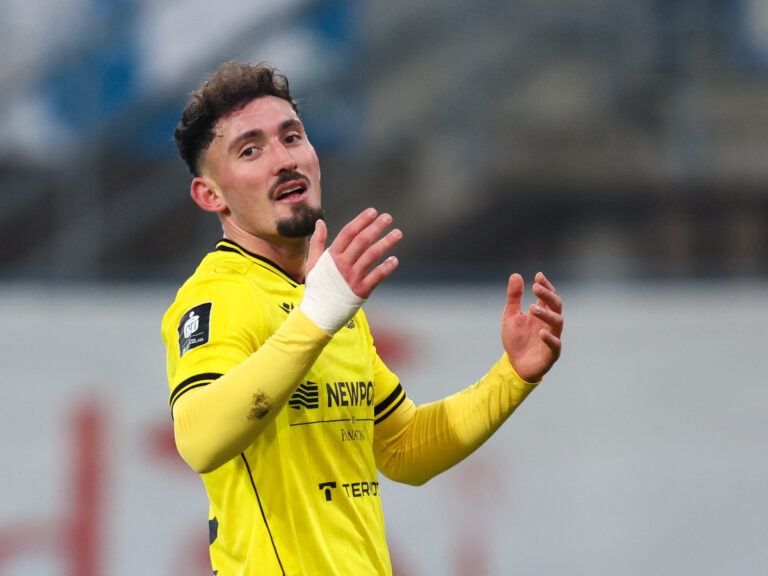 2025.11.28 Gliwice
Pilka nozna PKO Ekstraklasa sezon 2025/2026
Piast Gliwice - Widzew Lodz
N/z Andi Zeqiri
Foto Sebastian Sienkiewicz / PressFocus

2025.11.28 Gliwice
Football - Polish PKO Ekstraklasa season 2025/2026
Piast Gliwice - Widzew Lodz
Andi Zeqiri
Credit: Sebastian Sienkiewicz / PressFocus