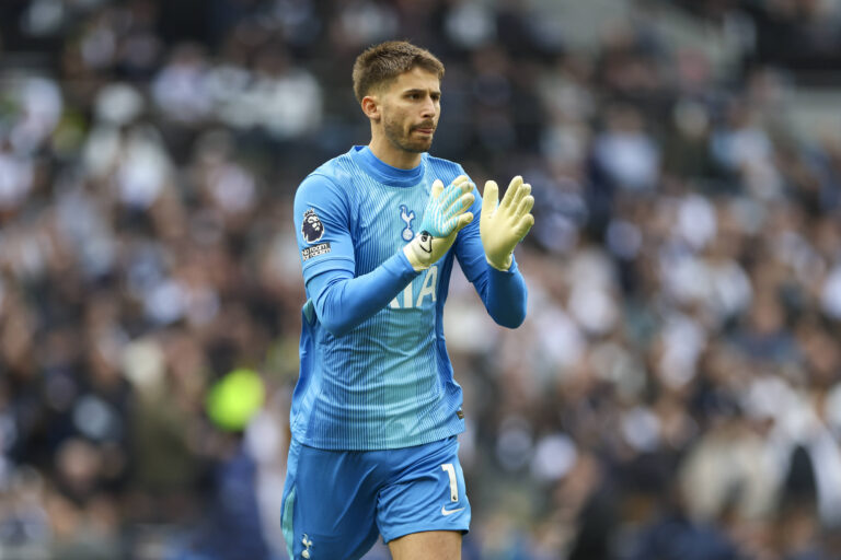Tottenham Hotspur v Nottingham Forest, Premier League Tottenham Hotspur goalkeeper Guglielmo Vicario 1 during the Tottenham Hotspur v Nottingham Forest Premier League match at the Tottenham Hotspur Stadium, London, England on 22 March 2026 Credit: Phil Duncan/Every Second Media Editorial use only. All images are copyright Every Second Media Limited. No images may be reproduced without prior permission. All rights reserved. Premier League and Football League images are subject to licensing agreements with Football DataCo Limited. see https://www.football-dataco.com Copyright: xIMAGO/EveryxSecondxMediax ESM-1867-0013 PhilxDuncanx/xEveryxSecondxMediax
2026.03.22 Londyn
pilka nozna liga angielska
Tottenham Hotspur - Nottingham Forest
Foto IMAGO/PressFocus

!!! POLAND ONLY !!!