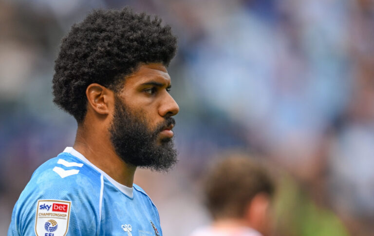 Ellis Simms of Coventry City during the Sky Bet Championship match at the Coventry Building Society Arena, Coventry
25/04/2026
2026.04.26 Coventry
Pilka nozna liga angielska
Coventry City - Wrexham AFC
Foto Karl Vallantine/Focus Images/MB Media/PressFocus

!!! POLAND ONLY !!!