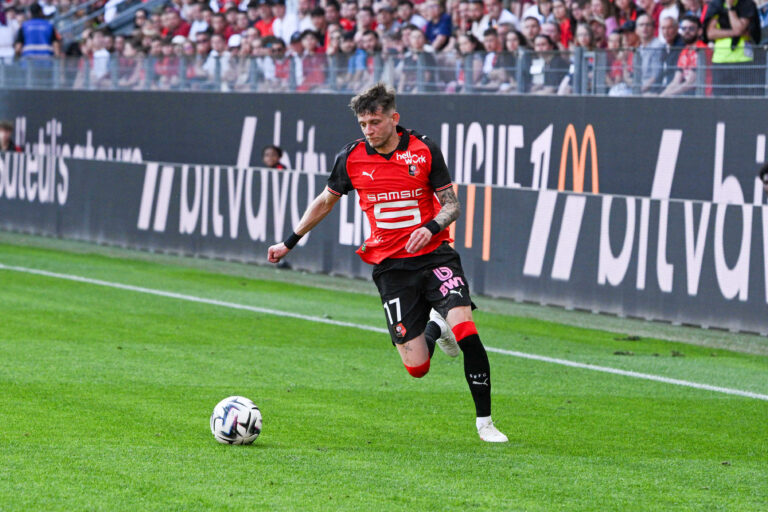 Sebastian Szymanski (Stade Rennais FC) - Photo : Emilien Jousselin/Emilien Jousselin / PsNewZ/ SIPA /00325639_0076/Credit:PSNEWZ/SIPA/2604262021
2026.04.26 Rennes
pilka nozna liga francuska
Stade Rennes - FC Nantes
Foto PSNEWZ/SIPA/PressFocus

!!! POLAND ONLY !!!