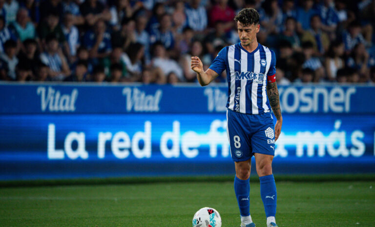 VITORIA, SPAIN - May 23: during the LaLiga match between Deportivo Alaves and Rayo Vallecano at Mendizorrotza Stadium on May 23, 2026 in Vitoria, Spain. Photo by Ibai Tudanca *** VITORIA, SPAIN May 23 during the LaLiga match between Deportivo Alaves and Rayo Vallecano at Mendizorrotza Stadium on May 23, 2026 in Vitoria, Spain Photo by Ibai Tudanca Copyright: xIbaixTudancax
2026.05.23 Vitoria
pilka nozna , liga hiszpanska
Deportivo Alaves - Rayo Vallecano
Foto IMAGO/PressFocus

!!! POLAND ONLY !!!