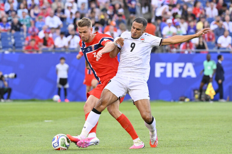 Iraq forward Ali al-Hamadi #9 takes the ball from Norway defender Kristoffer Ajer #3 during the second half at the FIFA World Cup 2026 match at Boston Stadium, in Foxborough, Massachusetts on June 16, 2026.  (Photo by Eric Canha/Sipa USA)

2026.06.16 Foxborough
pilka nozna , mistrzostwa swiata , mundial 2026
Irak - Norwegia
Foto Eric Canha/SIPA USA/PressFocus

!!! POLAND ONLY !!!