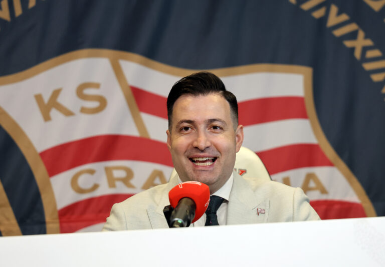 2026.07.14 Krakow
Pilka nozna Konferencja prasowa Cracovii Nowy Sponsor GYM Premium Reliance Holding
N/z Murat Colak
Foto Lukasz Zoladz / PressFocus