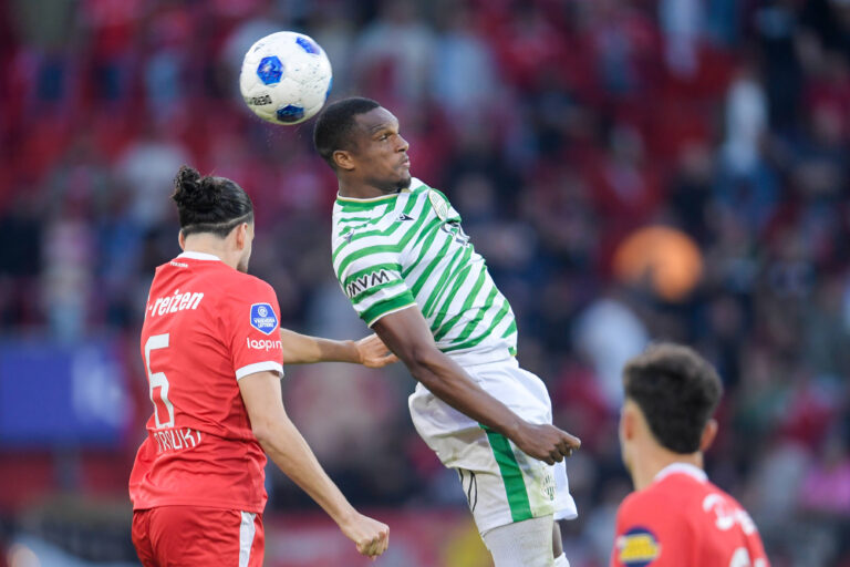 2026-07-23 FC Twente v Ferencvaros FC - UEFA Europa League ENSCHEDE, NETHERLANDS - JULY 23: Ramiz Zerrouki of FC Twente, Lenny Joseph of Ferencvaros TC during the UEFA Europa League match between FC Twente and Ferencvaros FC at De Grolsch Veste on July 23, 2026 in Enschede, Netherlands. Enschede De Grolsch Veste Netherlands Content not available for redistribution in The Netherlands directly or indirectly through any third parties. Copyright: xDennisxBresserx
2026.07.23 Enschede
pilka nozna , Liga Europy
FC Twente Enschede - Ferencvaros Budapeszt
Foto IMAGO/PressFocus

!!! POLAND ONLY !!!