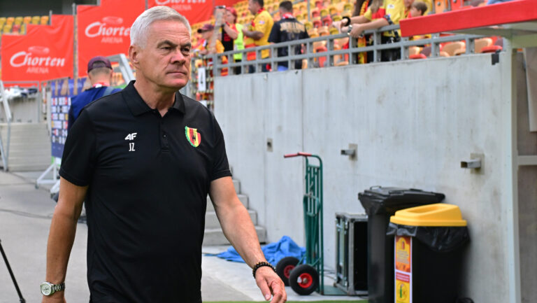 2026.07.25 Bialystok Pilka nozna PKO Ekstraklasa sezon 2026/2027 Mecz 1. kolejki rozgrywek Jagiellonia Bialystok (zolto-czerwone) - Korona Kielce N/z Jacek Zielinski trener Korony Kielce szkoleniowiec coach Foto Michal Kosc / PressFocus 
2026.07.25 Bialystok Football Polish PKO Ekstraklasa season 2026/2027 Jagiellonia Bialystok - Korona Kielce Credit Michal Kosc / PressFocus