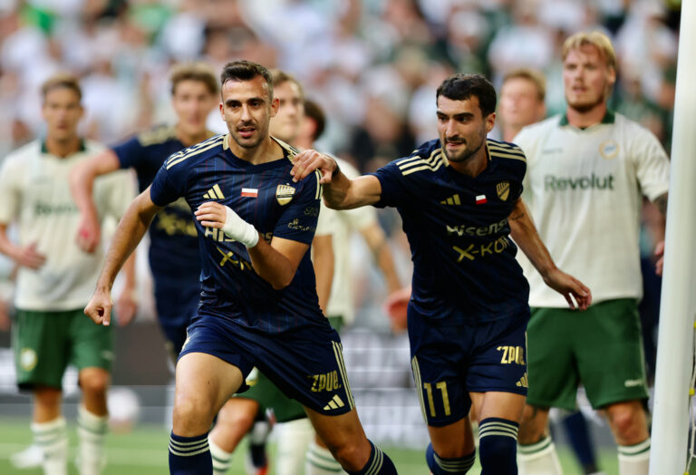 2026.08.13 Sztokholm
pilka nozna Liga Konferencji Europy UEFA Ligi Konferencji Sezon 2026/2027
kwalifikacje, runda 3
Hammarby - Rakow Czestochowa

N/z Stratos Svarnas
Mahir Emreli 



Foto Grzegorz Misiak / PressFocus

2026.08.13 Sztokholm 
Football UEFA Europa Conference League Third Qualifying Round Season 2026/2027
Hammarby - Rakow Czestochowa
Mahir Emreli 
Stratos Svarnas


Credit: Grzegorz Misiak / PressFocus