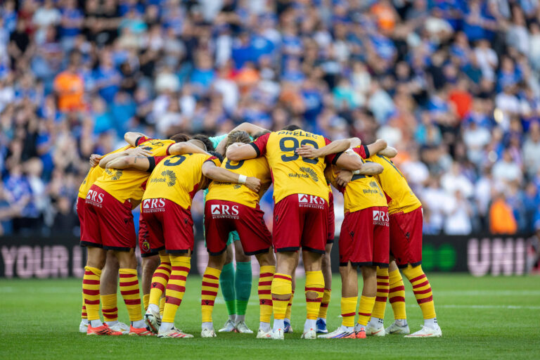 RECORD DATE NOT STATED 12th August 2026 Ibrox Stadium, Glasgow, Scotland UEFA Europa League Qualifier Football, Rangers versus Jagiellonia Bialystok Jagiellonia huddle VagelisxGeorgariou
2026.08.13 Glasgow
pilka nozna liga Europy
Rangers FC - Jagiellonia Bialystok
Foto IMAGO/PressFocus

!!! POLAND ONLY !!!