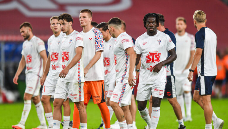 2026.08.13 Zabrze
Pilka nozna Liga Europy UEFA Eliminacje 3 Rudna Kwalifikacji Ligi Europy Sezon 2026/2027
Gornik Zabrze - Ferencvaros
N/z smutek, porazka, przegrana
Foto Marcin Bulanda / PressFocus

2026.08.13 Zabrze
Football UEFA European League Qualifying Third Round Season 2026/2027
Gornik Zabrze - Ferencvaros
smutek, porazka, przegrana
Credit: Marcin Bulanda / PressFocus