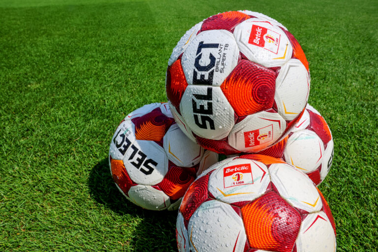 2026.08.16 Lodz Pilka Nozna Betclic 1 Liga Sezon 2026/2027 LKS Lodz - Termalika Nieciecza Nz oficjalna pilka Select Foto:Artur Kraszewski / PressFocus

2026.08.16 Lodz football Betclic 1 Liga  2025/2026 LKS Lodz - Termalika Nieciecza official ball Select Credit: Artur Kraszewski / PressFocus