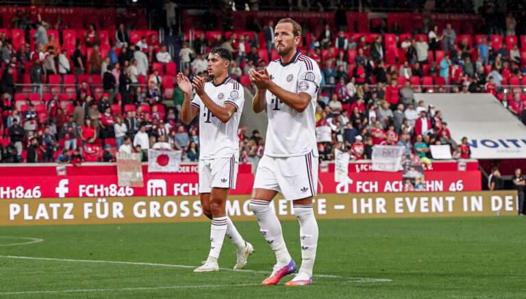 Deutschland: Fussball Saison 2026 / 2027 , Testspiel / Freundschaftsspiel , 1. FC Heidenheim vs. FC Bayern Munchen - Voith-Arena Heidenheim : Harry Kane FC Bayern Munchen, 9 und Aleksandar Pavloviƒ / Aleksandar Pavlovic FC Bayern Munchen, 45 Geste, Gestik, Emotion, nach dem Spiel, Applaus Heidenheim Voith-Arena Deutschland / Germany *** Germany Soccer Season 20262027, Exhibition Match, 1. FC Heidenheim vs. FC Bayern Munich, Voith Arena, Heidenheim, Harry Kane FC Bayern Munich, No. 9 and Aleksandar Pavlovic Aleksandar Pavlovic, FC Bayern Munich, 45: Gesture, body language, emotion, after the game, applause, Heidenheim, Voith Arena, Germany Copyright: xBennetxLongx
2026.08.18 Heidenheim
pilka nozna mecz towarzyski
1. FC Heidenheim - Bayern Monachium
Foto IMAGO/PressFocus

!!! POLAND ONLY !!!