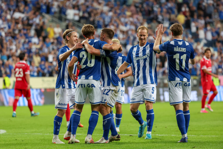 2026.08.20 Poznan
Pilka nozna UEFA Liga Europy kwalifikacje play off sezon 2026/2027
Lech Poznan - FC Thun
N/z Gustav Berggren Robert Gumny gol radosc bramka
Foto Pawel Jaskolka / PressFocus

2026.08.20 Poznan
Football Europa League Play-offs qualifying round season 2026/2027
Lech Poznan - FC Thun
Credit: Pawel Jaskolka / PressFocus