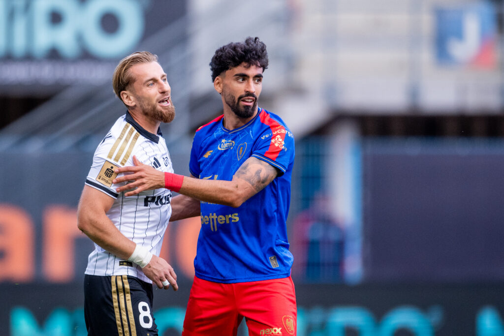 2026.08.22 Gliwice
pilka nozna PKO Ekstraklasa sezon 2026/2027
Piast Gliwice - Legia Warszawa
N/z Rafal Augustyniak, Juande Rivas
Foto Weronika Morciszek / PressFocus

2026.08.22 Gliwice
Football - Polish PKO Ekstraklasa season 2026/2027
Piast Gliwice - Legia Warszawa
Rafal Augustyniak, Juande Rivas
Credit: Weronika Morciszek / PressFocus