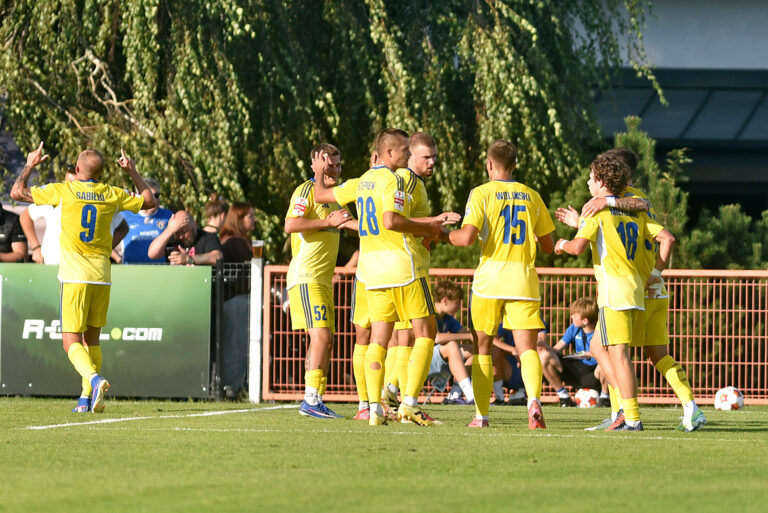 2026.08.23 Niepolomice
Pilka nozna , Betclic I liga , sezon 2026/27
Puszcza Niepolomice - Unia Skierniewice
N/z Pilkarze Unii, radosc po bramce na 0-1, gol, bramka
Foto Krzysztof Porebski / PressFocus

2026.08.23 Niepolomice
Football , Polish league, second level , 2026/2027 season
Puszcza Niepolomice - Unia Skierniewice
Pilkarze Unii, radosc po bramce na 0-1, gol, bramka
Credit: Krzysztof Porebski / PressFocus