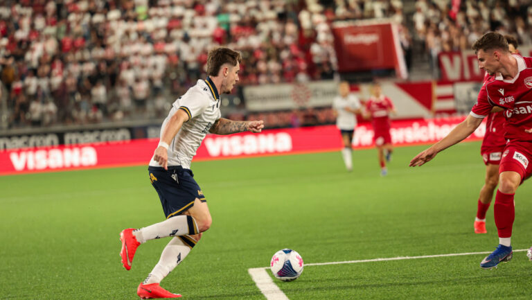 2026.08.27 Thun
Pilka nozna UEFA Liga Europy kwalifikacje play off sezon 2026/2027
FC Thun - Lech Poznan
N/z bramka dla Lecha Poznan, gol, radosc, Patrik Walemark
Foto Przemyslaw Szyszka / PressFocus

2026.08.27 Thun
Football Europa League Play-offs qualifying round season 2026/2027
FC Thun - Lech Poznan
Credit: Przemyslaw Szyszka / PressFocus