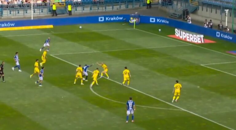 Kosmiczny gol Yannicka Agnero! Idealne uderzenie z dystansu [WIDEO]