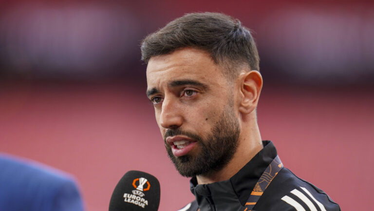 Manchester United, ManU FC stadium walk-around Manchester United midfielder Bruno Fernandes 8 media interview during the Manchester United stadium walk-around ahead of the UEFA Europa League Final, at the Estadio de San Mames, Bilbao, Biscay, Spain on 20 May 2025 Credit: Eleanor Hoad/Every Second Media Editorial use only. All images are copyright Every Second Media Limited. No images may be reproduced without prior permission. Copyright: xIMAGO/EveryxSecondxMediax ESM-1485-0010 EleanorxHoadx/xEveryxSecondxMediax
2025.05.20 Bilbao
pilka nozna , Liga Europy , final
Przygotowania do finalu Ligi Europy
Foto IMAGO/PressFocus

!!! POLAND ONLY !!!