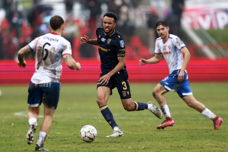 2025.10.30 Slupsk Pilka nozna 1/16 finalu STS Pucharu Polski sezon 2025/2026 Gryf Slupsk - Lech Poznan N/z Alex Douglas Foto Piotr Matusewicz / PressFocus

2025.10.30 Slupsk
Football Polish Cup season 2025/2026 
Gryf Slupsk - Lech Poznan 
Alex Douglas 
Credit: Piotr Matusewicz / PressFocus