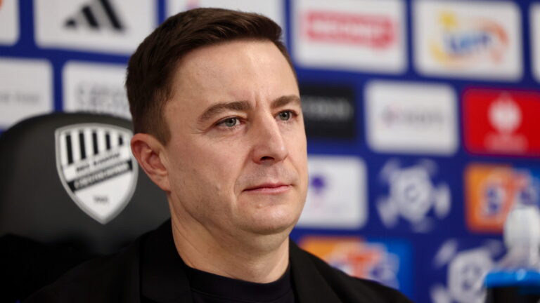 2025.12.22 Czestochowa 
Pilka nozna PKO Ekstraklasa 2025/2026
Konferencja prasowa z udzialem nowego trenera Rakowa Czestochowa Lukasza Tomczyka i wlasciciela Rakowa Michala Swierczewskiego  
N/z 
Lukasz Tomczyk , Michal Swierczewski 
Foto Grzegorz Misiak  / PressFocus

2025.12.22 Czestochowa 
Football Polish PKO Ekstraklasa Season 2025/2026 Rakow Czestochowa

Press conference with the participation of the new head coach of Rakow Czestochowa, Lukasz Tomczyk, and the clubs owner, Michal Swierczewski.

Credit: Grzegorz Misiak / PressFocus