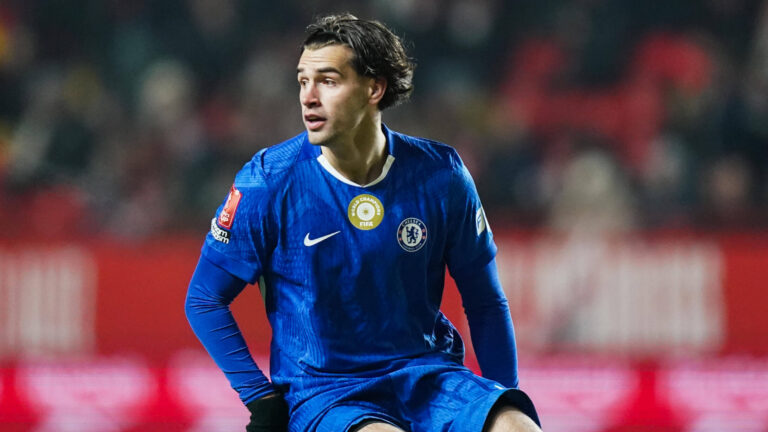 Charlton Athletic v Chelsea, Emirates FA Cup Marc Guiu of Chelsea during the Charlton Athletic v Chelsea Emirates FA Cup Third Round match at The Valley, London, England on 10 January 2026 Credit: Dylan Hepworth/Every Second Media Editorial use only. All images are copyright Every Second Media Limited. No images may be reproduced without prior permission. All rights reserved. Premier League and Football League images are subject to licensing agreements with Football DataCo Limited. see https://www.football-dataco.com Copyright: xIMAGO/EveryxSecondxMediax ESM-1744-0178 DylanxHepworthx/xEveryxSecondxMediax
2026.01.10 Londyn
pilka nozna , Puchar Anglii
Charlton Athletic - Chelsea Londyn
Foto IMAGO/PressFocus

!!! POLAND ONLY !!!