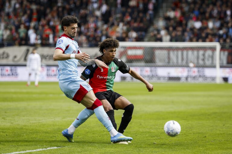 4/12/2026 - NIJMEGEN - (lr) Jakub Moder of Feyenoord and Sami Ouaissa of NEC Nijmegen during the Dutch Eredivisie match between NEC and Feyenoord at De Goffert on April 12, 2026 in Nijmegen, the Netherlands. BAS CZERWINSKI / ANP /ANP/Sipa USA
2026.04.12 Nijmegen
pilka nozna liga holenderska
NEC Nijmegen - Feyenoord
Foto ANP/SIPA USA/PressFocus

!!! POLAND ONLY !!!