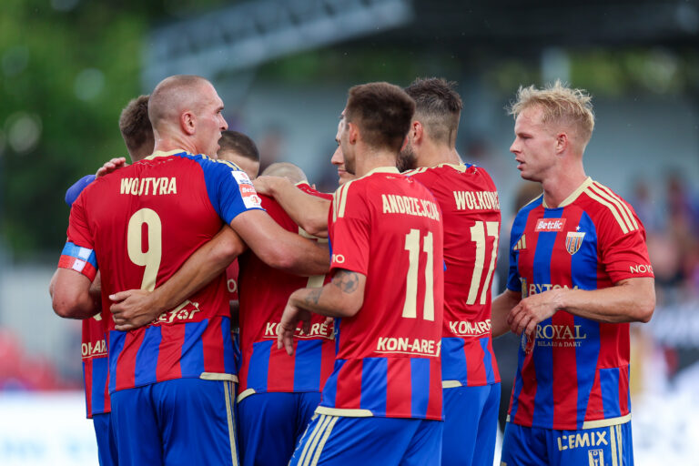 2026.08.22 Bytom
Pilka nozna Betclic 1 Liga Sezon 2026/2027
Polonia Bytom - Pogon Grodzisk Mazowiecki
N/z radosc, radosc po golu, radosc po bramce, gol, bramka Maciej Wolski Kamil Wojtyra Konrad Andrzejczak Krzysztof Wolkowicz
Foto Sebastian Sienkiewicz / PressFocus

2026.08.22 Bytom
Football - Polish Betclic 1 Liga Season 2026/2027
Polonia Bytom - Pogon Grodzisk Mazowiecki
radosc, radosc po golu, radosc po bramce, gol, bramka Maciej Wolski Kamil Wojtyra Konrad Andrzejczak Krzysztof Wolkowicz
Credit: Sebastian Sienkiewicz / PressFocus