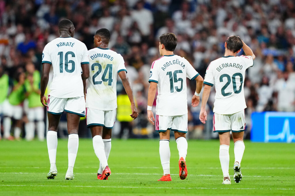 Real Madrid v Real Sociedad - LaLiga EA Sports 2026/27 MD1 Ibrahima Konate, Denzel Dumfries, Arda Güler and Bernardo Silva of Real Madrid CF are seen during the LaLiga EA Sports 2026/27 match between Real Madrid CF and Real Sociedad at Santiago Bernabeu on August 26, 2026 in Madrid, Spain. Madrid Santiago Bernabeu Madrid Spain Copyright: xGokhanxTanerx/xPSxImagesxGokhanxTanerx
2026.08.26 Madryt
pilka nozna , liga hiszpanska
Real Madryt - Real Sociedad San Sebastian
Foto IMAGO/PressFocus

!!! POLAND ONLY !!!