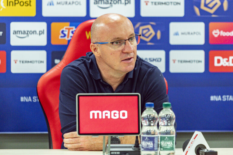 Trzęsienie ziemi w Widzewie! Vuković zwolniony