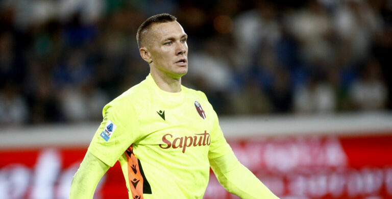 BERGAMO, ITALY - AUGUST 31: Łukasz Skorupski of Bologna FC looks on ,during the Serie A match between Atalanta BC and Bologna FC at Stadio Atleti Azzurri d'Italia on August 31, 2026 in Bergamo, Italy.(Photo by MB Media/Getty Images)
2026.08.31 Bergamo
Pilka nozna liga wloska
Atalanta Bergamo - Bologna FC 
Foto MB Media/PressFocus

!!! POLAND ONLY !!!