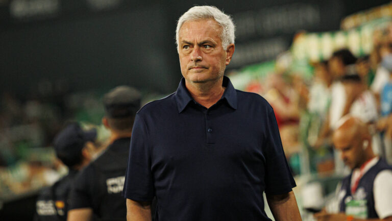 Jose Mourinho seen during LaLiga EASPORTS 2026 2027 game between teams of Real Betis Balompie and Real Madrid Maciej Rogowski/Ball Raw Images Sevilla Estadio Benito Villamarin Spain Copyright: xMaciejxRogowskix maciejrogowski_betis_realm_2627
2026.09.04 Sewilla
pilka nozna liga hiszpanska
Real Betis Sewilla - Real Madryt

Foto IMAGO/PressFocus

!!! POLAND ONLY !!!