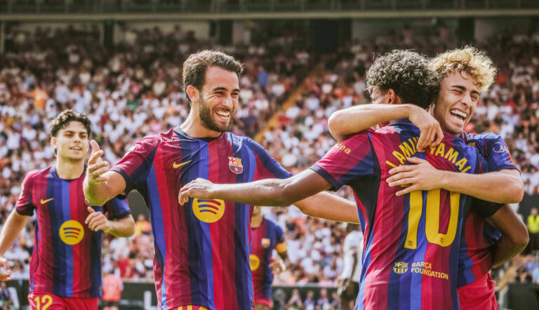 ESP: LaLiga EA Sports Valencia CF v FC Barcelona, Barca Fermin of FC Barcelona scores goal and celebrates Lamine Yamal of Barcelona and Eric Garcia of Barcelona during LaLiga EA Sports match between Valencia CF v FC Barcelona played at Mestalla Stadium, Valencia on September 6 2026 in Spain Spain Soccer *** ESP LaLiga EA Sports Valencia CF vs. FC Barcelona: Fermin of FC Barcelona scores a goal and celebrates Lamine Yamal of Barcelona and Eric Garcia of Barcelona during the LaLiga EA Sports match between Valencia CF and FC Barcelona played at Mestalla Stadium in Valencia on September 6, 2026, in Spain. Spanish Soccer Copyright: xAgenciaxLOFx
2026.09.06 Walencja
pilka nozna , liga hiszpanska
Valencia CF - FC Barcelona 
Foto IMAGO/PressFocus

!!! POLAND ONLY !!!
