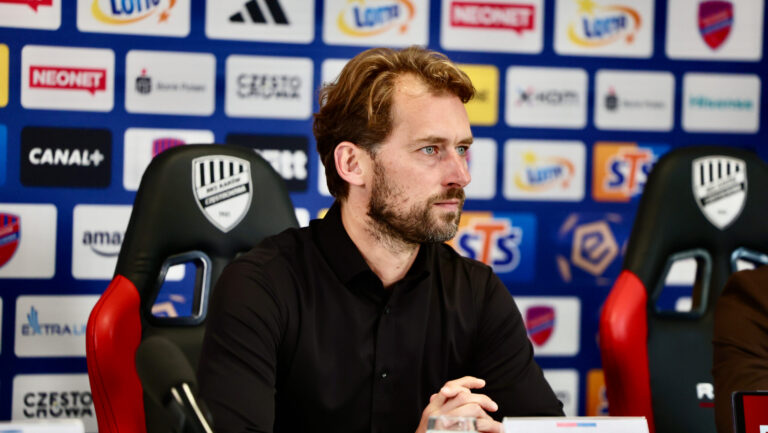 2026.09.10 Czestochowa 
Pilka nozna PKO Ekstraklasa 2026/2027
Konferencja prasowa przedstawiajaca nowego trenera Rakowa Czestochowa 
N/z Tomasz Kaczmarek 

Foto Grzegorz Misiak  / PressFocus

2026.09.10 Czestochowa 
Football Polish PKO Ekstraklasa Season 2026/2027
Press conference to introduce the new Rakow Czestochowa head coach
Tomasz Kaczmarek 



Credit: Grzegorz Misiak / PressFocus
