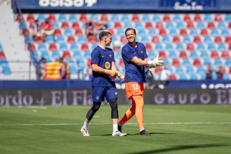 ESP: LaLiga EA Sports UD Levante v FC Barcelona, Barca Wojciech Szczesny of FC Barcelona during LaLiga EA Sports, between UD Levante v FC Barcelona played at Ciudad de Valencia Stadium in Valencia on September 12, 2026 in Spain Valencia Spain Futbol *** ESP LaLiga EA Sports UD Levante vs. FC Barcelona Wojciech Szczesny of FC Barcelona during the LaLiga EA Sports match between UD Levante and FC Barcelona, played at the Ciudad de Valencia Stadium in Valencia on September 12, 2026, in Valencia, Spain. Soccer Copyright: xAgenciaxLOFx
2026.09.13 Walencja
pilka nozna , liga hiszpanska
Levante UD - FC Barcelona
Foto IMAGO/PressFocus

!!! POLAND ONLY !!!