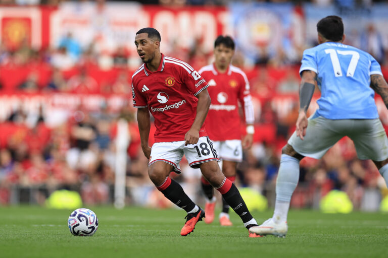 Manchester United, ManU v Manchester City, Premier League Youri Tielemans 18 of Manchester United during the Premier League match between Manchester United and Manchester City at Old Trafford, Manchester, UK on 13 September 2026. Manchester Old Trafford Greater Manchester UK Editorial use only DataCo restrictions apply See www.football-dataco.com , Copyright: xConorxMolloyx PSI-24872-0119
2026.09.13 Manchester
pilka nozna , liga angielska
Manchester United - Manchester City
Foto IMAGO/PressFocus

!!! POLAND ONLY !!!