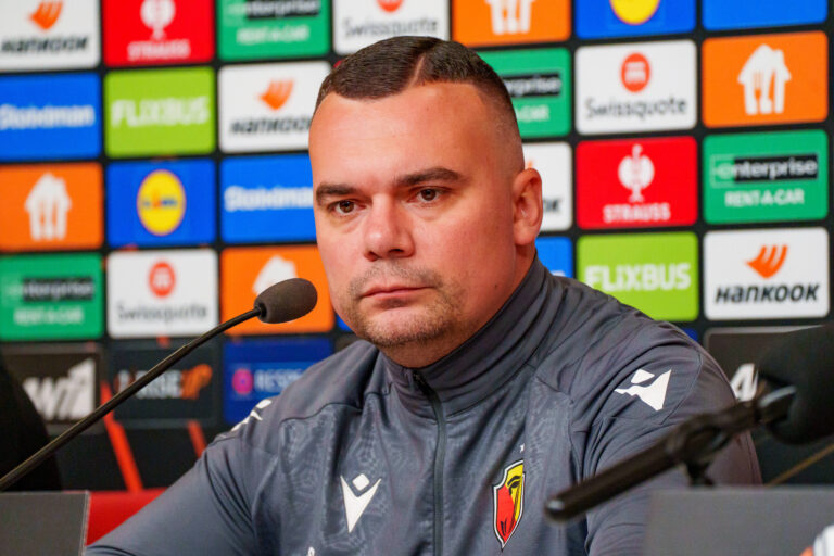 Adrian Siemieniec seen during Jagiellonia press conference, PK, Pressekonferenz before UEFA Europa League 26 27 league phase MD1 match between teams of Olympiacos and Jagiellonia Bialystok Lukasz Germaniuk / Ball Raw Images Piraeus Stadio Georgios Karaiskakis Greece Copyright: xLukaszxGermaniukx 260915WSZ-10
2026.09.15 Pireus
pilka nozna , Liga Europy
Przygotowania do meczu Olympiakos Pireus - Jagiellonia Bialystok
Foto IMAGO/PressFocus

!!! POLAND ONLY !!!