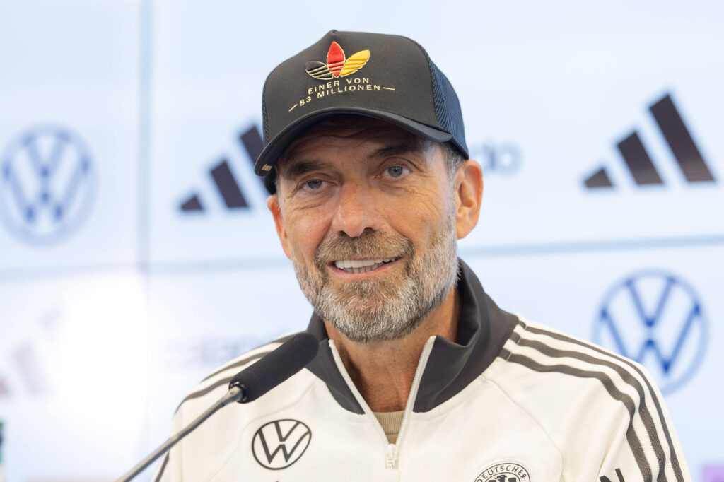 Nominierungs-PK UEFA Nations League 2026/2027 mit Bundestrainer Jürgen Klopp Bundestrainer Jürgen Klopp spricht zu den Journalistinnen und Journalisten. Pressekonferenz auf dem DFB-Campus in Frankfurt am Main am 17. September 2026., Frankfurt am Main Hessen Deutschland DFB-Campus *** UEFA Nations League 20262027 Roster Announcement Press Conference with National Team Coach Jürgen Klopp National Team Coach Jürgen Klopp speaks to journalists at a press conference on the DFB Campus in Frankfurt am Main on September 17, 2026, Frankfurt am Main, Hesse, Germany, DFB Campus
2026.09.17 Frankfurt
pilka nozna og?oszenie trener kadry kadra
Jurgen Klopp - konferencja prasowa nowego selekcjonera reprezentacji Niemiec
Foto IMAGO/PressFocus

!!! POLAND ONLY !!!