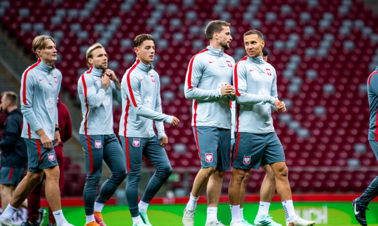 2026.09.24 Warszawa
pilka nozna Reprezentacja Polski sezon 2026/2027
Trening Reprezentacji Polski przed meczem z Bośnią i Hercegowiną
N/z Przemyslaw Frankowski, Kacper Urbanski, Przemyslaw Wisniewski
Foto Weronika Morciszek / PressFocus

2026.09.24 Warszawa
Football - Polish PKO Ekstraklasa season 2026/2027
Trening Reprezentacji Polski przed meczem z Bośnią i Hercegowiną
Przemyslaw Frankowski, Kacper Urbanski, Przemyslaw Wisniewski
Credit: Weronika Morciszek / PressFocus