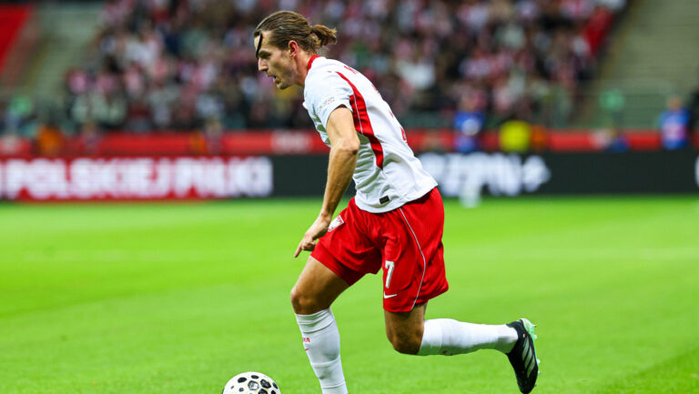 2026.09.25 Warszawa
pilka nozna UEFA Liga Narodow
Polska - Bosnia i Hercegowina
N/z Jakub Kaminski
Foto Pawel Andrachiewicz / PressFocus

2026.09.25 Warsaw
Football - UEFA Nations League
Poland - Bosnia and Herzegovina
Jakub Kaminski
Credit: Pawel Andrachiewicz / PressFocus