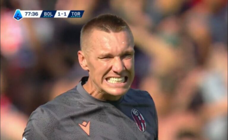Skorupski się nie popisał! Duża wpadka polskiego bramkarza [WIDEO]