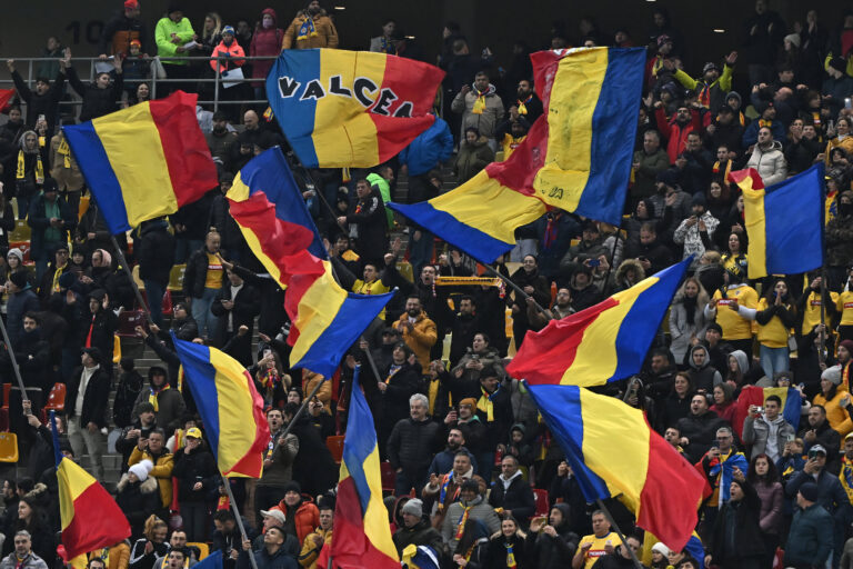 Suporterii romani fluturand steaguri tricolore isi incurajeaza favoritii la meciul de fotbal dintre Romania si Kosovo, contand pentru Liga Natiunilor, desfasurat pe Arena Nationala din Bucuresti, vineri 15 noiembrie 2024. Bucuresti *** Romanian supporters waving tricolor flags cheer their favorites during the Nations League football match between Romania and Kosovo at the National Arena in Bucharest, Friday, Nov. 15, 2024 Bucharest Copyright: xRazvanxPasarica/SPORTxPICTURESx
2024.11.15 Bukareszt
pilka nozna liga narodow
Rumunia - Kosowo
Foto IMAGO/PressFocus

!!! POLAND ONLY !!!