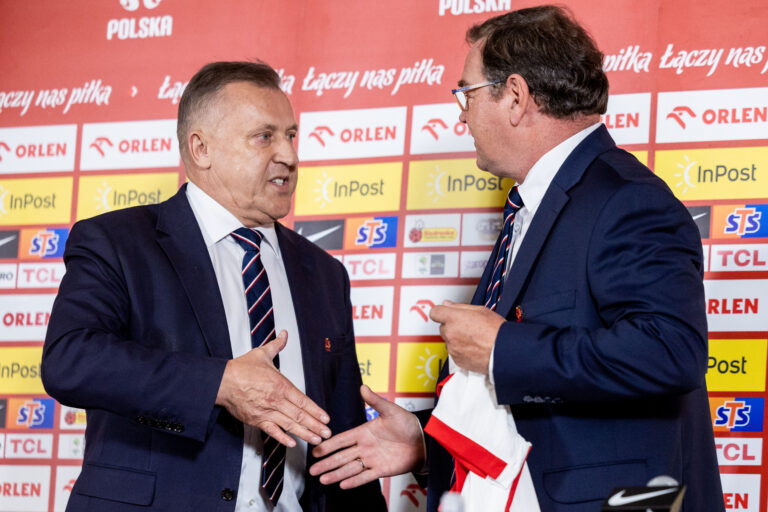 2025.07.17 Warszawa
pilka nozna prezentacja nowego trenera reprezentacji Polski w pilce noznej
Konferencja prasowa Jana Urbana
N/z Cezary Kulesza, Jan Urban
Foto Tomasz Jastrzebowski / Foto Olimpik / PressFocus

2025.07.17 Warszawa
Football - press conference of the new polish national team head coach,
Konferencja prasowa Jana Urbana
Cezary Kulesza, Jan Urban
Credit: Tomasz Jastrzebowski / Foto Olimpik / PressFocus