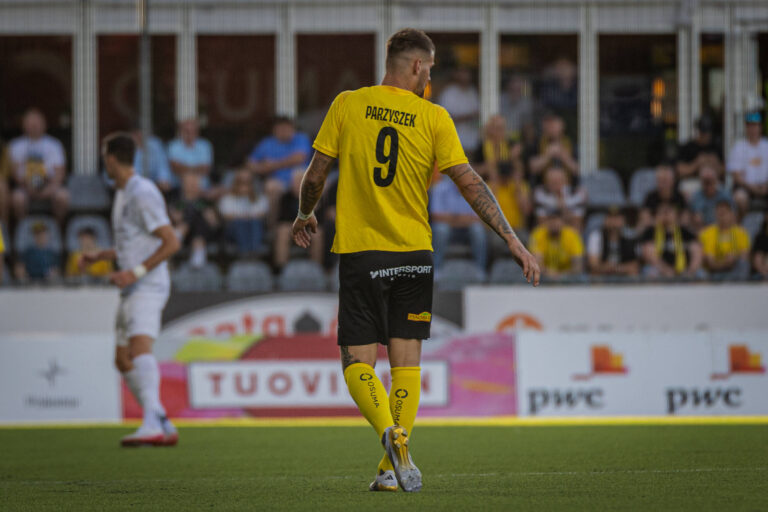xxkeikkaxx 20250814 Kuopio UEFA Europa League qualifier round 3 ottelu KuPS vs RFS. Kuvassa KuPS Piotr Parzyszek. Niklas Pehkonen / All Over Press *** 20250814 Kuopio, Finland. UEFA Europa League qualifier round 3 match KuPS vs RFS. Photo by Niklas Pehkonen / All Over Press PUBLICATIONxNOTxINxFIN 1.05546461
2025.08.14 Kuopio
pilka nozna , Liga Europy
Kuopion Palloseura - RFS Ryga
Foto IMAGO/PressFocus

!!! POLAND ONLY !!!