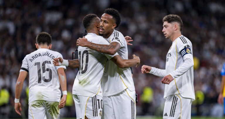 Real Madrid CF v Valencia CF - LaLiga EA Sports Kylian Mbappe of Real Madrid L celebrates his goal with Eder Militao of Real Madrid Rduring the LaLiga EA Sports football match between Real Madrid CF and Valencia CF at Estadio Santiago Bernabeu on November 01, 2025 in Madrid, Spain. Madrid Estadio Santiago Bernabeu Madrid Spain Copyright: xAlbertoxGardinx AGardin_20251101_Foot_Liga_ReaMad_Val_0310
2025.11.01 Madryt
pilka nozna , liga hiszpanska
Real Madryt - Valencia CF
Foto IMAGO/PressFocus

!!! POLAND ONLY !!!