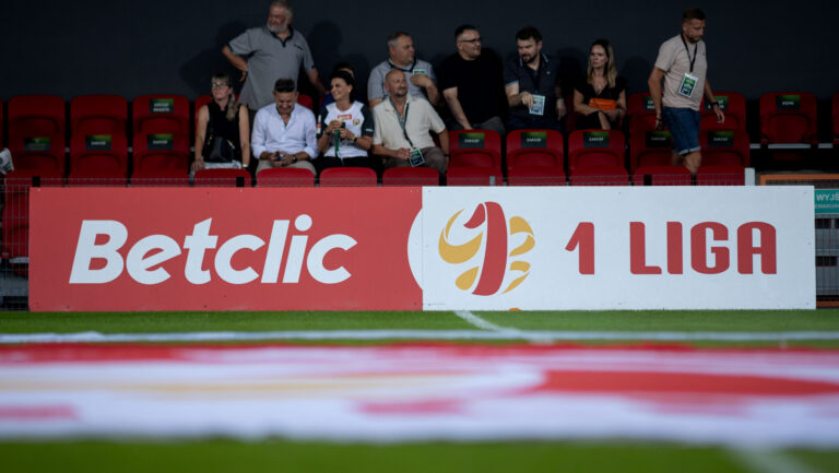 2026.07.26 Niepolomice
pilka nozna Betclic 1 Liga Sezon 2026/2027
Puszcza Niepolomice - Polonia Warszawa
N/z baner Betclic 1 Liga
Foto Michal Kedzierski / PressFocus

2026.07.26 Niepolomice
Football Polish Betclic 1 Liga Season 2026/2027 Puszcza Niepolomice - Polonia Warszawa
baner Betclic 1 Liga
Credit: Michal Kedzierski / PressFocus