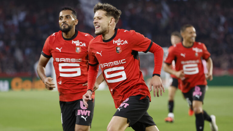 IPA87754990 - Sebastian Szymanski #17 of Rennes celebrates his goal during the French championship Ligue 1 football match between Stade Rennais (SRFC) and Paris Saint-Germain (PSG) on August 23, 2026 at Roazhon Park in Rennes, France (Photo by Jean Catuffe/DPPI/IPA Sport 2/ipa-agency.net/Sipa USA)
2026.08.23 Rennes
pilka nozna liga francuska
Stade Rennes - Paris Saint-Germain
Foto IPA/SIPA USA/PressFocus

!!! POLAND ONLY !!!