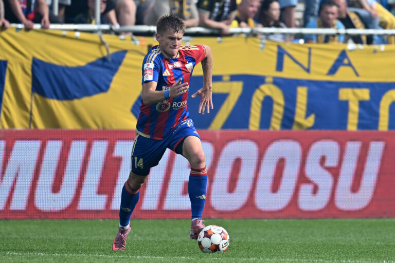 2026.08.30 Gdynia Pilka nozna Betclic 1 Liga sezon 2026/2027 Arka Gdynia - Polonia Bytom N/z Grzegorz Szymusik Foto Piotr Matusewicz / PressFocus

2026.08.30 Gdynia
Football Polish Betclic 1 Liga season 2026/2027 
Arka Gdynia - Polonia Bytom 
Grzegorz Szymusik 
Credit: Piotr Matusewicz / PressFocus
